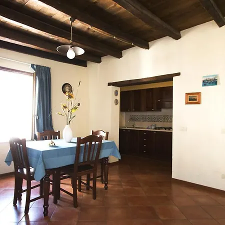 Le Di Sottovento 4* Mola di Bari