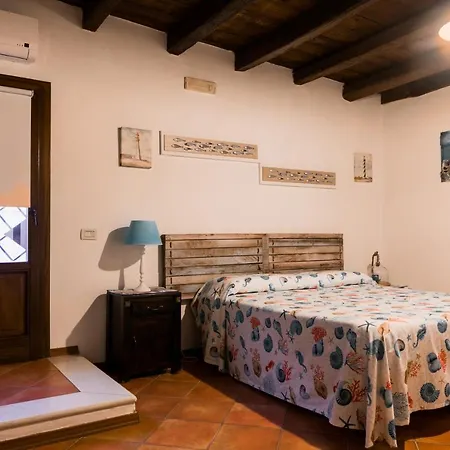 Bed & Breakfast Le Case Di Sottovento 4*