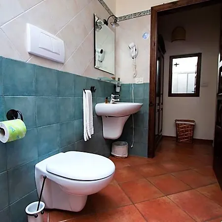 Le Di Sottovento Bed and breakfast 4*