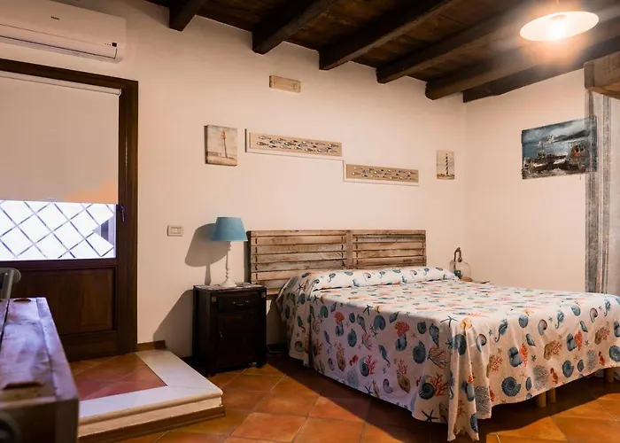 לינה וארוחת בוקר Le Di Sottovento 4*