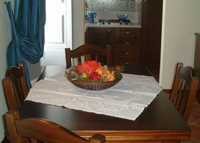 לינה וארוחת בוקר Le Di Sottovento 4*